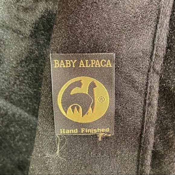 Tom Gutie Baby Alpaca Round Edge Cape Black - Picture 12 of 12